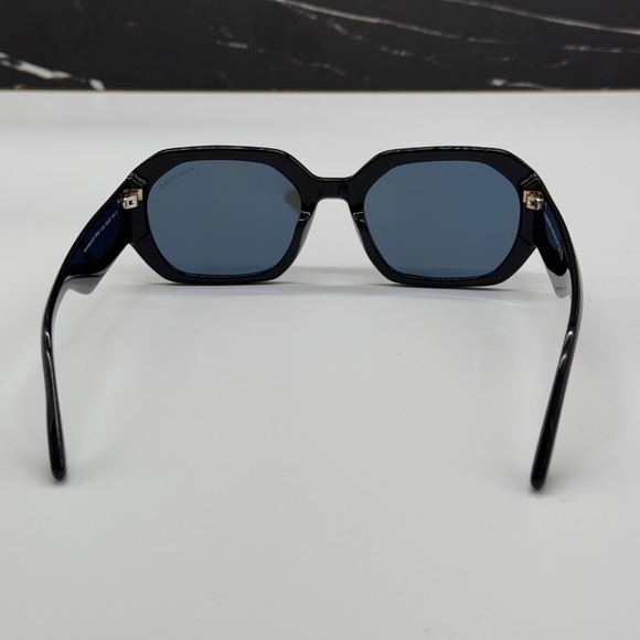 NEW TOM FORD TF917 01A WOMEN SQUARE SUNGLASSES TOM FORD VERONIQUE-02 FT0917/S - Picture 7 of 10